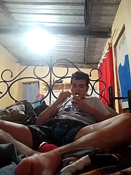 Snapshot of Ortiz3404 chatting on 10/24/25, 11:01 Ortiz3404 online show from 10/24/25, 11:01