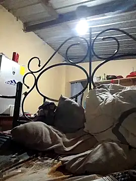 Snapshot of Ortiz3404 chatting on 11/01/25, 02:57 Ortiz3404 online show from 11/01/25, 02:57