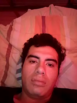 Snapshot of Ortiz3404 chatting on 11/14/25, 04:38 Ortiz3404 online show from 11/14/25, 04:38