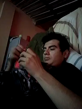 Snapshot of Ortiz3404 chatting on 11/16/25, 10:48 Ortiz3404 online show from 11/16/25, 10:48