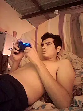 Snapshot of Ortiz3404 chatting on 11/17/25, 06:46 Ortiz3404 online show from 11/17/25, 06:46