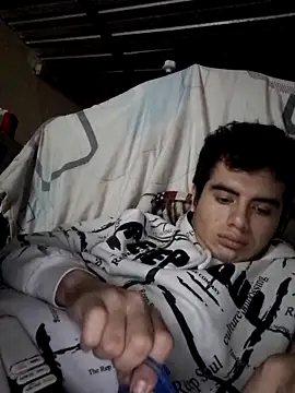 Snapshot of Ortiz3404 chatting on 11/24/25, 03:50 Ortiz3404 online show from 11/24/25, 03:50