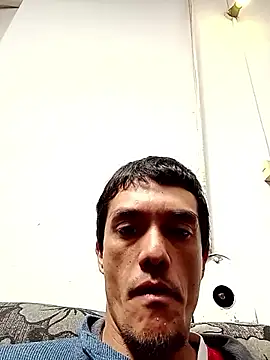 Snapshot of Adrian6986 chatting on 09/13/25, 03:34 Adrian6986 online show from 09/13/25, 03:34