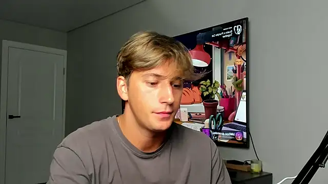 DaniHort online show from 12/05/25, 06:11