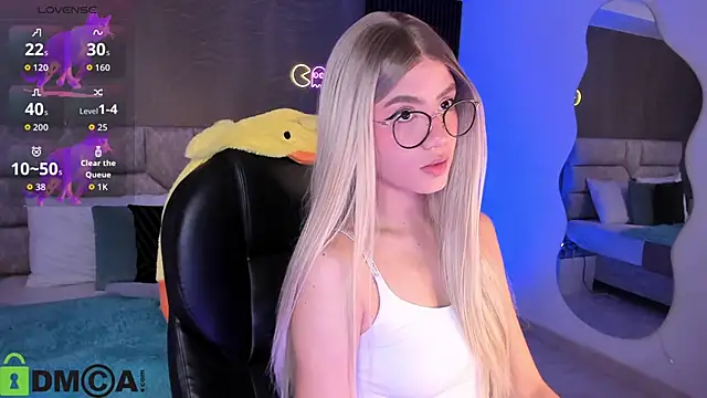 Arinextdoor online show from 10/18/25, 12:24