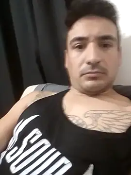 Snapshot of bigandstrong2217 chatting on 09/09/25, 04:12 bigandstrong2217 online show from 09/09/25, 04:12