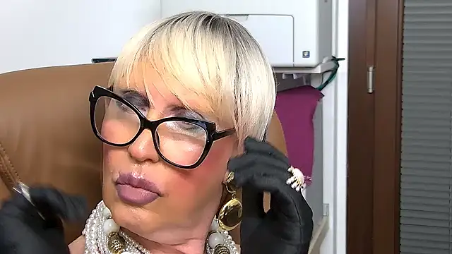 ROBY SWEETHOT online show from 11/19/25, 11:16