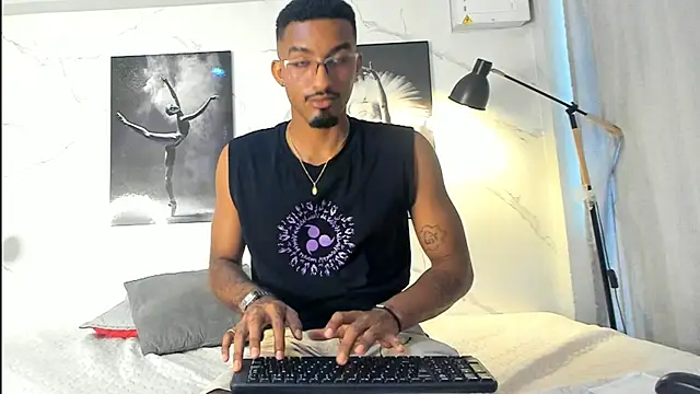 Darwin mayo online show from 11/03/25, 05:14