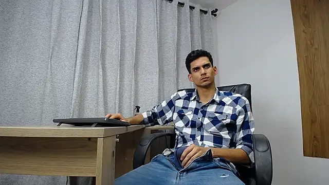 Sebalexis7 online show from 11/13/25, 03:38