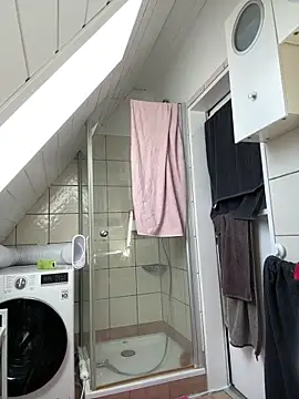 SweetTeenGirl online show from 09/23/25, 01:25