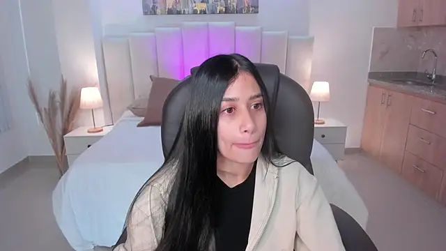 miranda crawfor online show from 10/08/25, 12:25