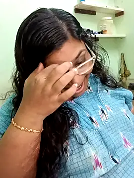 Snapshot of zara-mallus chatting on 09/26/25, 04:33 zara-mallus online show from 09/26/25, 04:33