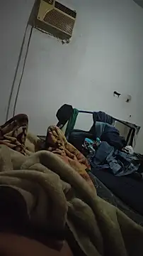 Snapshot of ELI_TICANTE chatting on 10/25/25, 08:11 ELI TICANTE online show from 10/25/25, 08:11