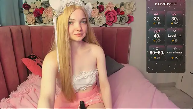 Snapshot of AnimeAlica18 chatting on 10/22/25, 02:23 AnimeAlica18 online show from 10/22/25, 02:23