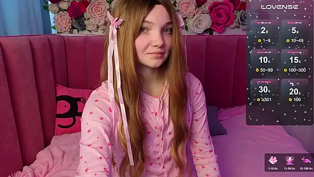 Snapshot of AnimeAlica18 chatting on 11/14/25, 08:24 AnimeAlica18 online show from 11/14/25, 08:24