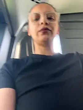 Snapshot of eli5566 chatting on 10/28/25, 11:14 eli5566 online show from 10/28/25, 11:14