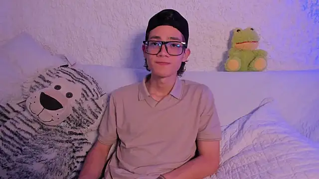 thiago kinghot online show from 09/10/25, 06:57