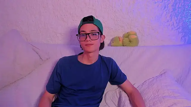 thiago kinghot online show from 09/10/25, 07:03