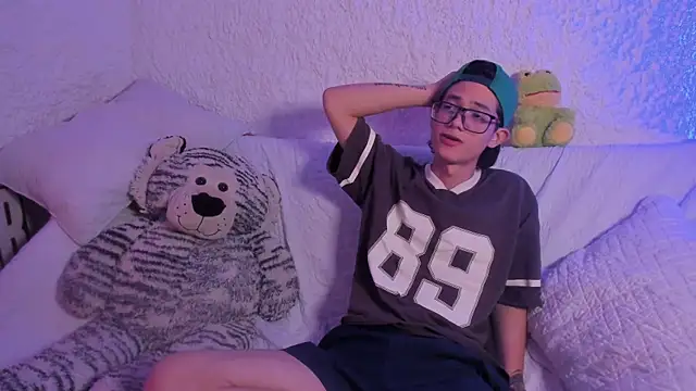 thiago kinghot online show from 09/11/25, 07:08