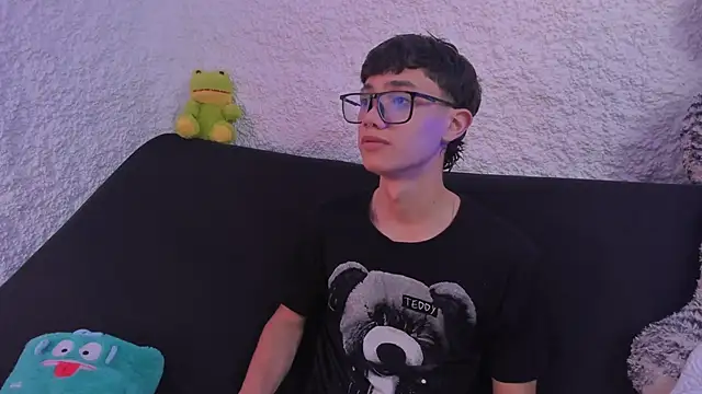 thiago kinghot online show from 09/25/25, 05:33