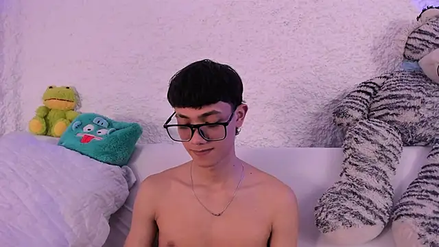 thiago kinghot online show from 10/02/25, 05:03