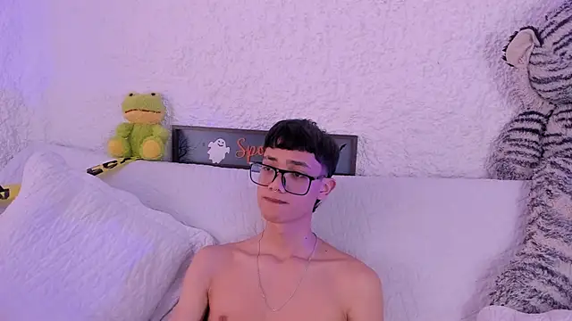 thiago kinghot online show from 11/06/25, 04:30