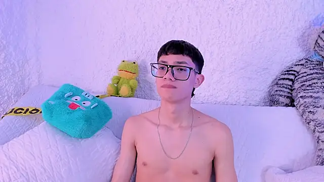 thiago kinghot online show from 11/11/25, 12:05