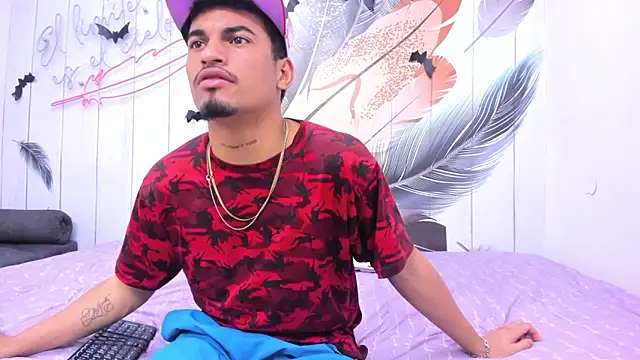 Snapshot of Brownie_Lovers chatting on 11/16/25, 11:38 Brownie Lovers online show from 11/16/25, 11:38