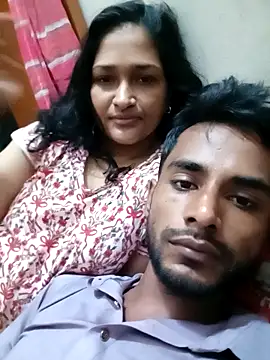 Hotty-couple063 online show from 09/10/25, 03:56