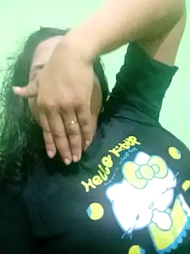 Hotty-couple063 online show from 09/28/25, 06:24