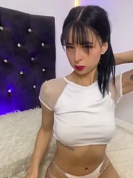 Snapshot of Lia__1 chatting on 10/07/25, 12:35 Lia 1 online show from 10/07/25, 12:35