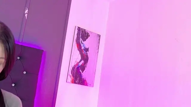 Billie Eilish online show from 11/05/25, 08:09