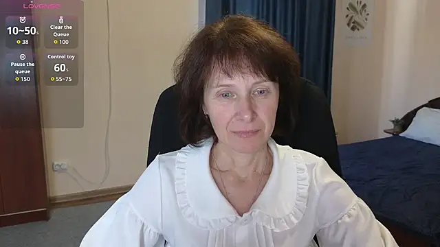 Lia Tito online show from 10/11/25, 05:50