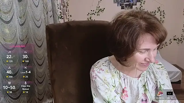 Lia Tito online show from 11/18/25, 02:32