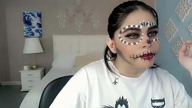 maddissonivanova online show from 10/26/25, 07:20