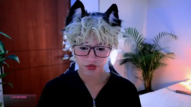 taichi bluy online show from 10/10/25, 08:35