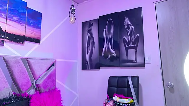 Snapshot of megha_noa chatting on 11/17/25, 07:30 megha noa online show from 11/17/25, 07:30