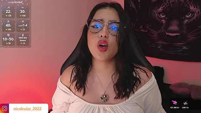 Snapshot of nicol_ruizz chatting on 11/14/25, 08:29 nicol ruizz online show from 11/14/25, 08:29