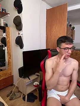 Snapshot of angelicious_ chatting on 11/20/25, 12:38 angelicious online show from 11/20/25, 12:38