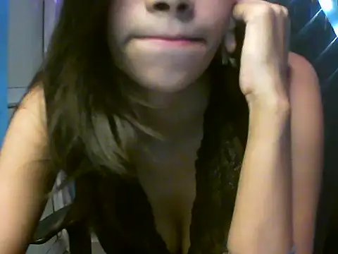 RENUKA RAJPUT online show from 10/12/25, 06:18