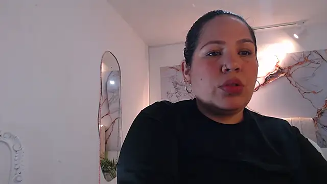 Ashley Grahaam online show from 10/04/25, 01:03