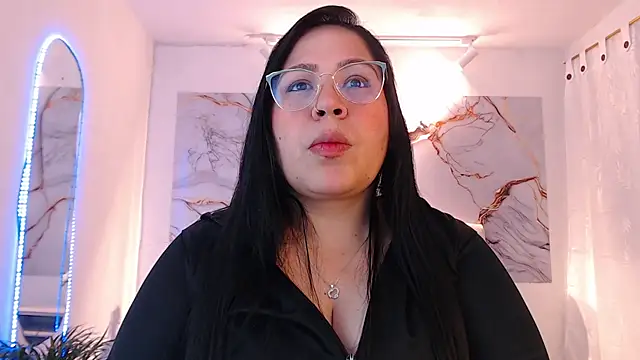 Ashley Grahaam online show from 11/16/25, 02:50