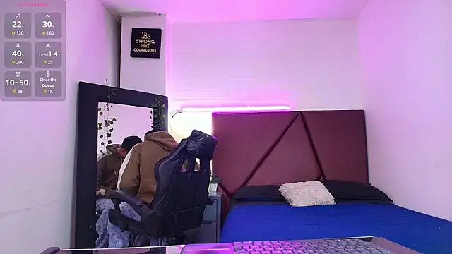 Lucass love online show from 09/23/25, 01:14