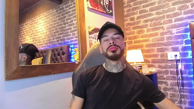 VinzenzRizzo online show from 09/10/25, 04:34