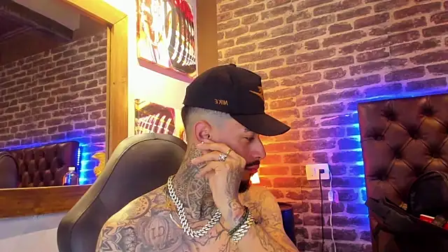 VinzenzRizzo online show from 11/15/25, 06:15