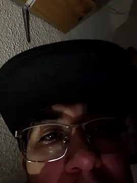 Escanorduck online show from 11/19/25, 06:35