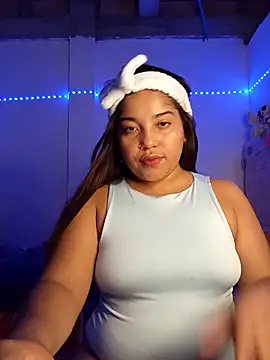 angelHeath13 online show from 10/19/25, 06:25