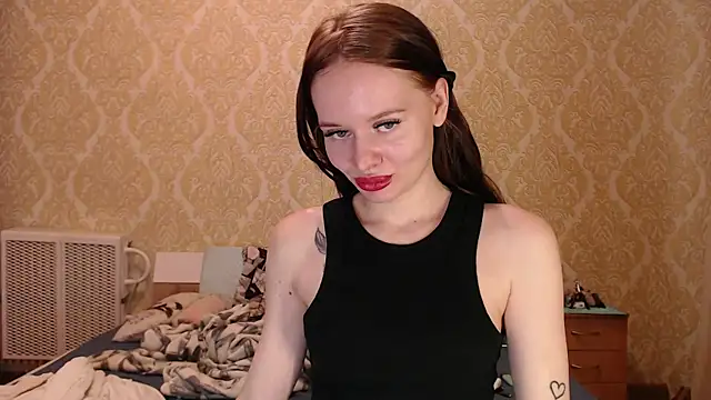 Kitkaat00 online show from 11/19/25, 06:52