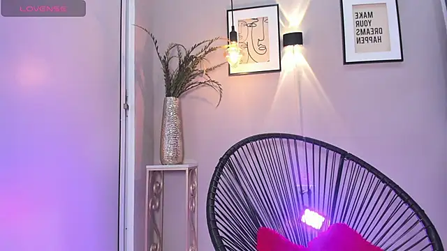 dulce fiore07 online show from 10/22/25, 12:38