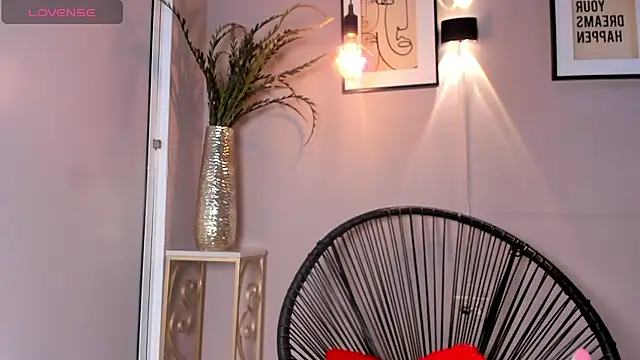 dulce fiore07 online show from 11/05/25, 12:49